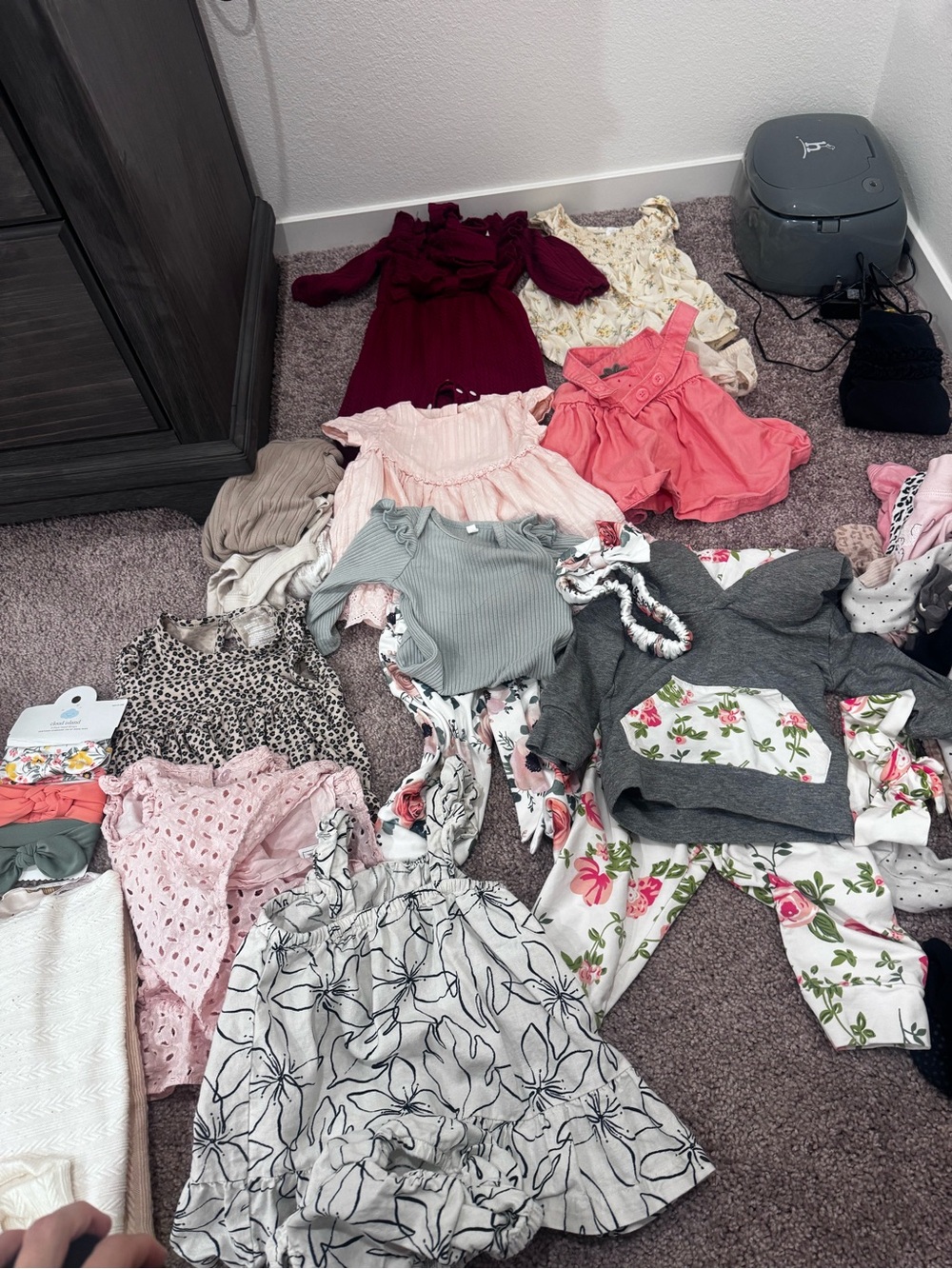 Baby girl outfits size 3-6 months and 10 pajamas